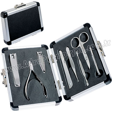 Promosyon Manikür Seti 8 Parça Metal Çantalı GBU922 Promosyon Manikür Seti 8 Parça Metal Çantalı GBU922